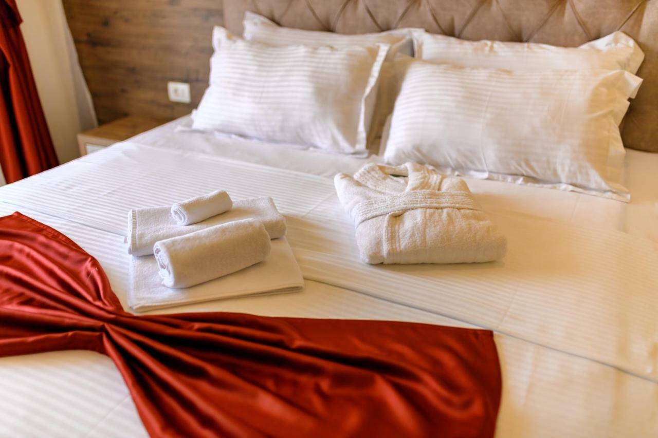 Hotel Franca Улцинь Экстерьер фото